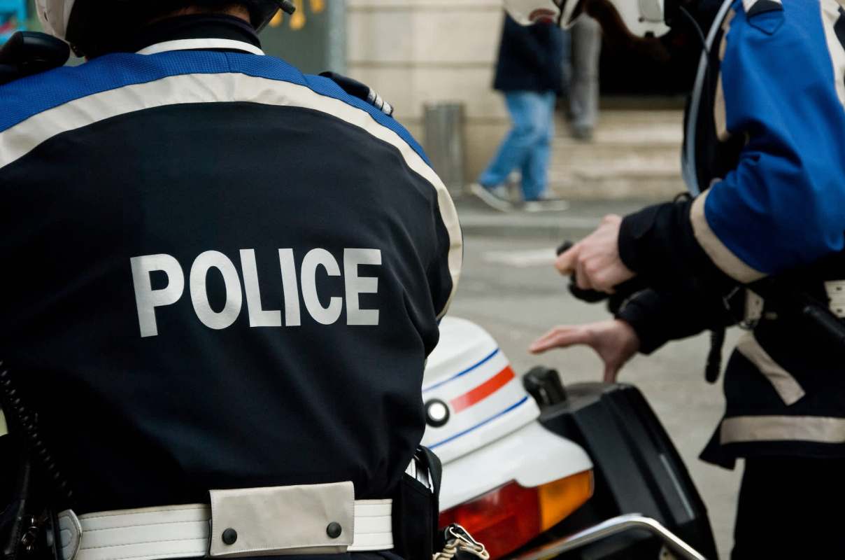 A vape bust in Essex, England, helps take illegal products off the market.