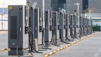 Google and Electrify America have teamed up to provide electric vehicle drivers with real-time data about their charging options.