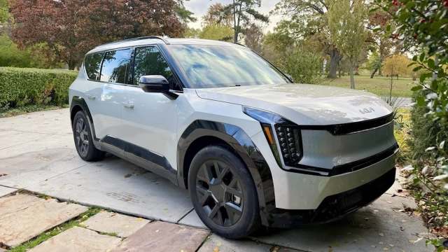 A Reddit user who recently purchased their first EV shared their experience with the new vehicle.