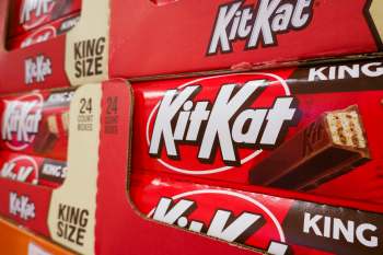 Confectionery giant Nestlé has made an update to KitKat's packaging in order to reduce plastic waste.
