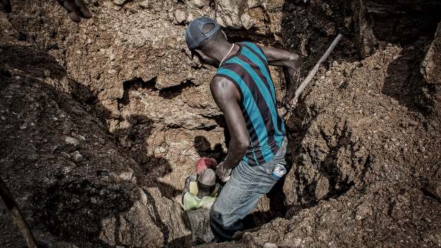 Security forces conducted an unannounced raid in Niger State, hauling in illegal miners and issuing a stark warning.