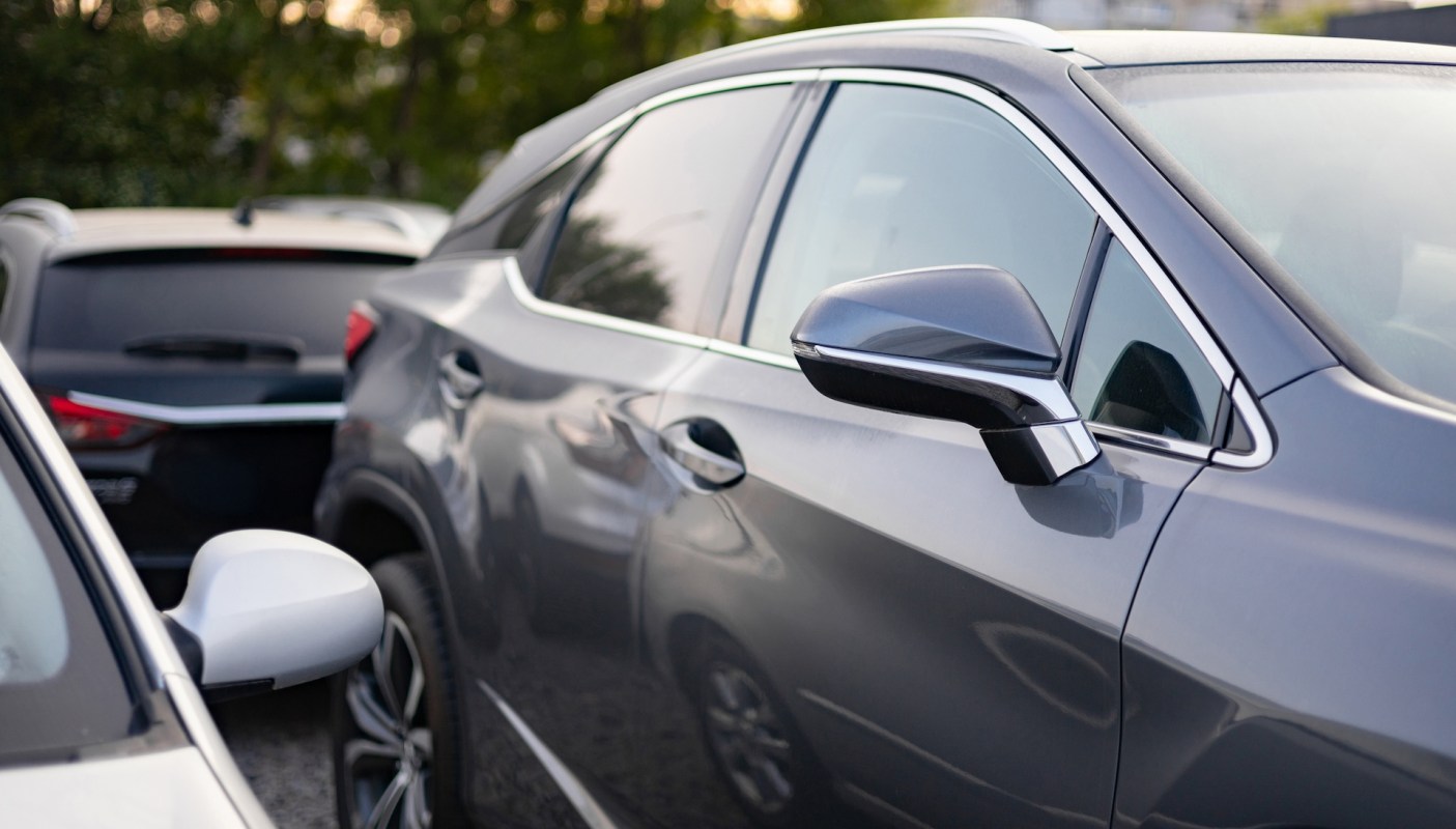 BAIC's Arcfox Alpha T5 includes an electric motor and has an impressive 755-mile range with the help of its onboard gasoline engine.