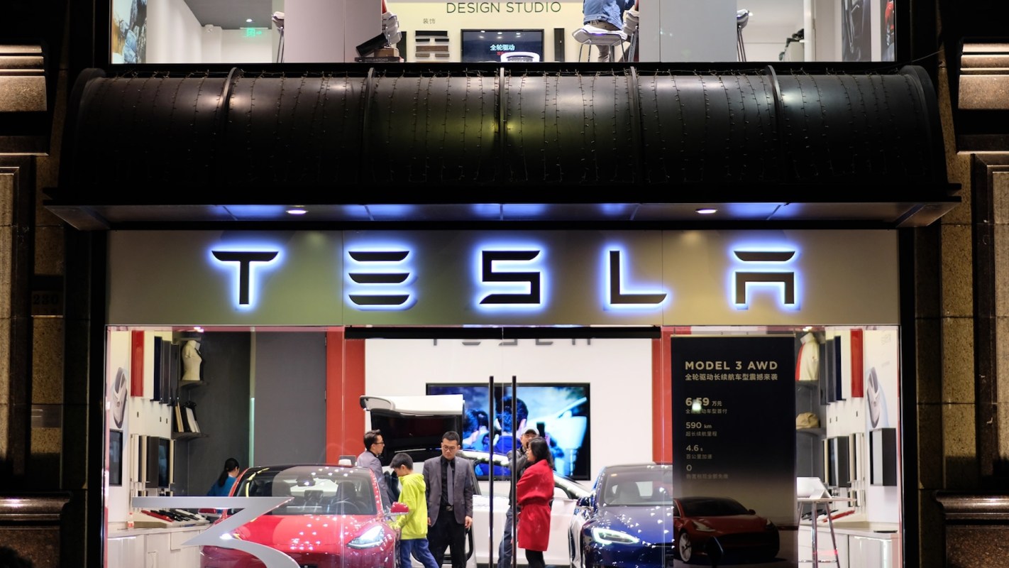 Sales of Tesla Model 3 and Model Y vehicles made at the Shanghai factory fell 32.3% from September to October.