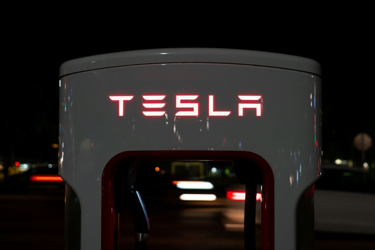 According to a new NHTSA report, Tesla Robotaxi vehicles continue to crash on a regular basis.