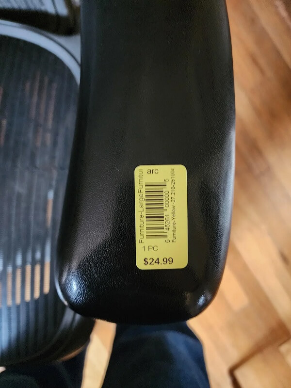 One lucky thrifter shared an amazing Reddit post about finding a Herman Miller Aeron chair for just $25.