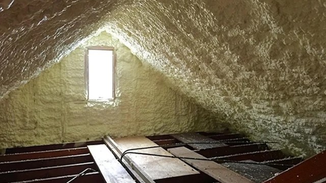 One Redditor asked, "Are roof leaks really something to be afraid of?" Others explained how proper installation reduces the risk.