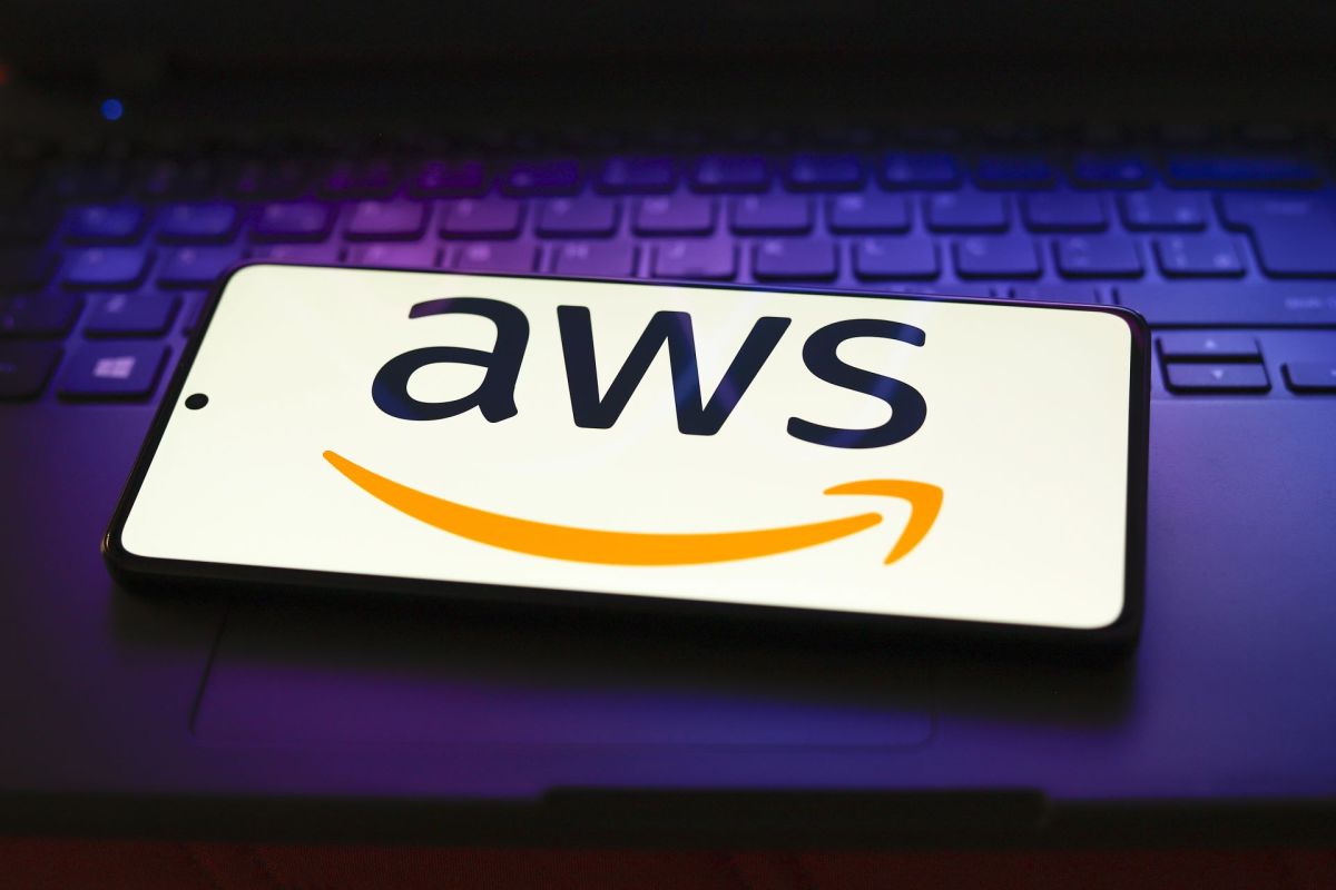 An error in a software update from Amazon had a cascading effect, causing widespread disruptions across the internet.