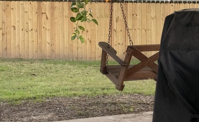 One Redditor had the misfortune of dealing with a bad neighbor who was burning trash in his backyard.