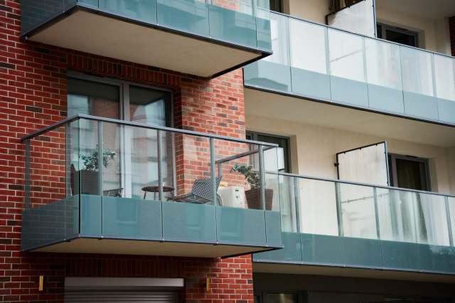 One Reddit user described how their balcony neighbor was dropping objects onto their property and shared their frustration, seeking advice.