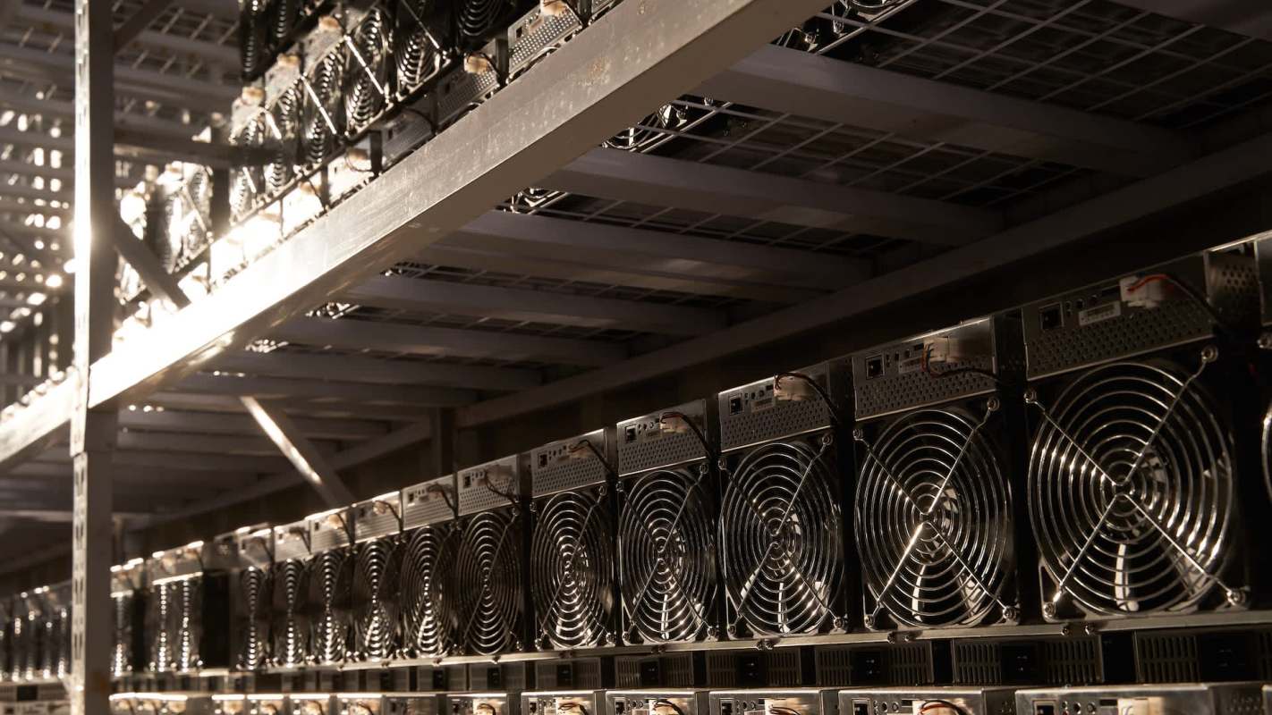 Residents in Hood County, Texas, are pushing back against nonstop industrial noise from a nearby bitcoin mining facility.