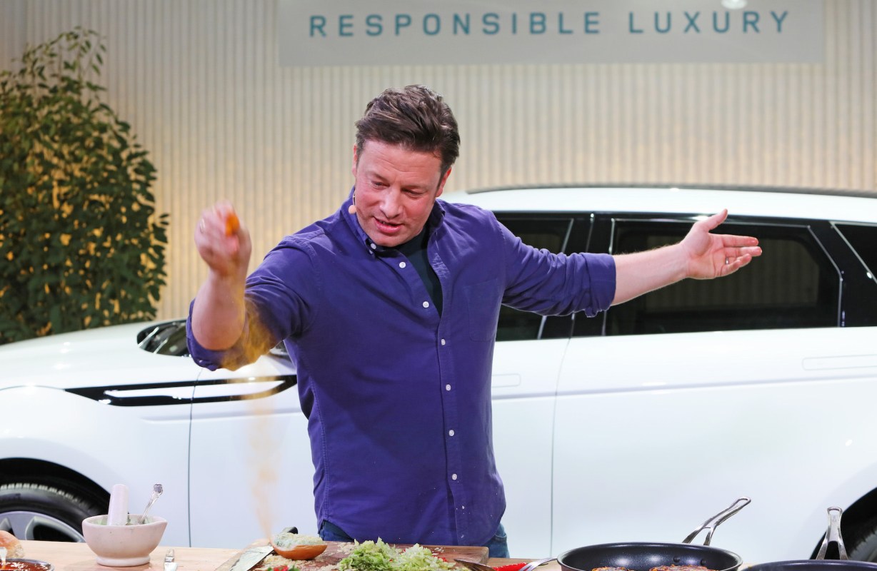 Many of Britain's top celebrity chefs, including Jamie Oliver, have joined in a campaign encouraging people to eat more beans.