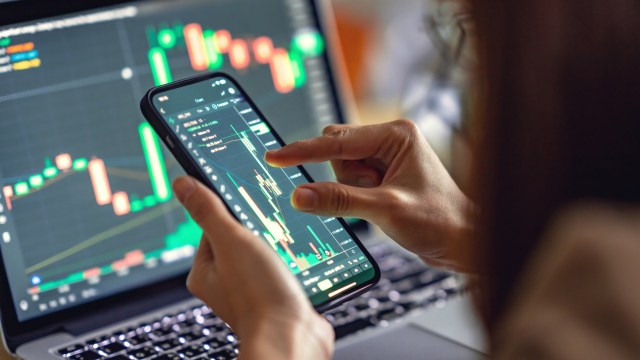 A co-CEO and co-founder of August Co. is calling for urgent coordination among cryptocurrency exchanges, warning that fragmented systems are leaving billions at risk.