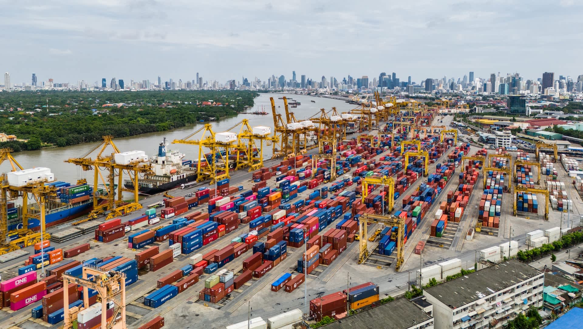 Experts issue warning about disturbing trend among US companies: 'Hidden tsunami'