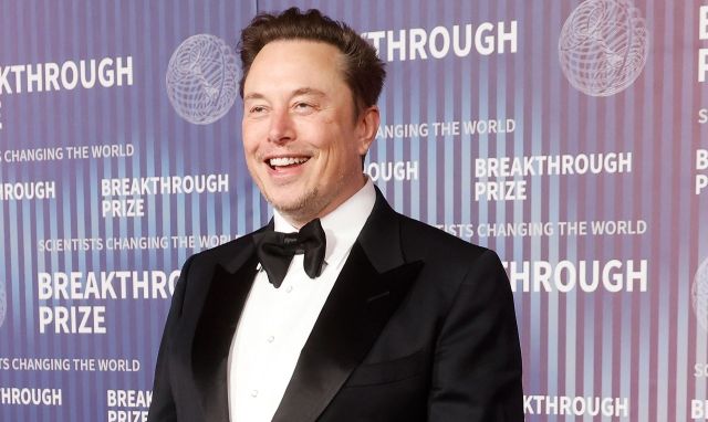 The Delaware Supreme Court will decide whether to reverse a ruling that invalidated Elon Musk's 2018 pay package.