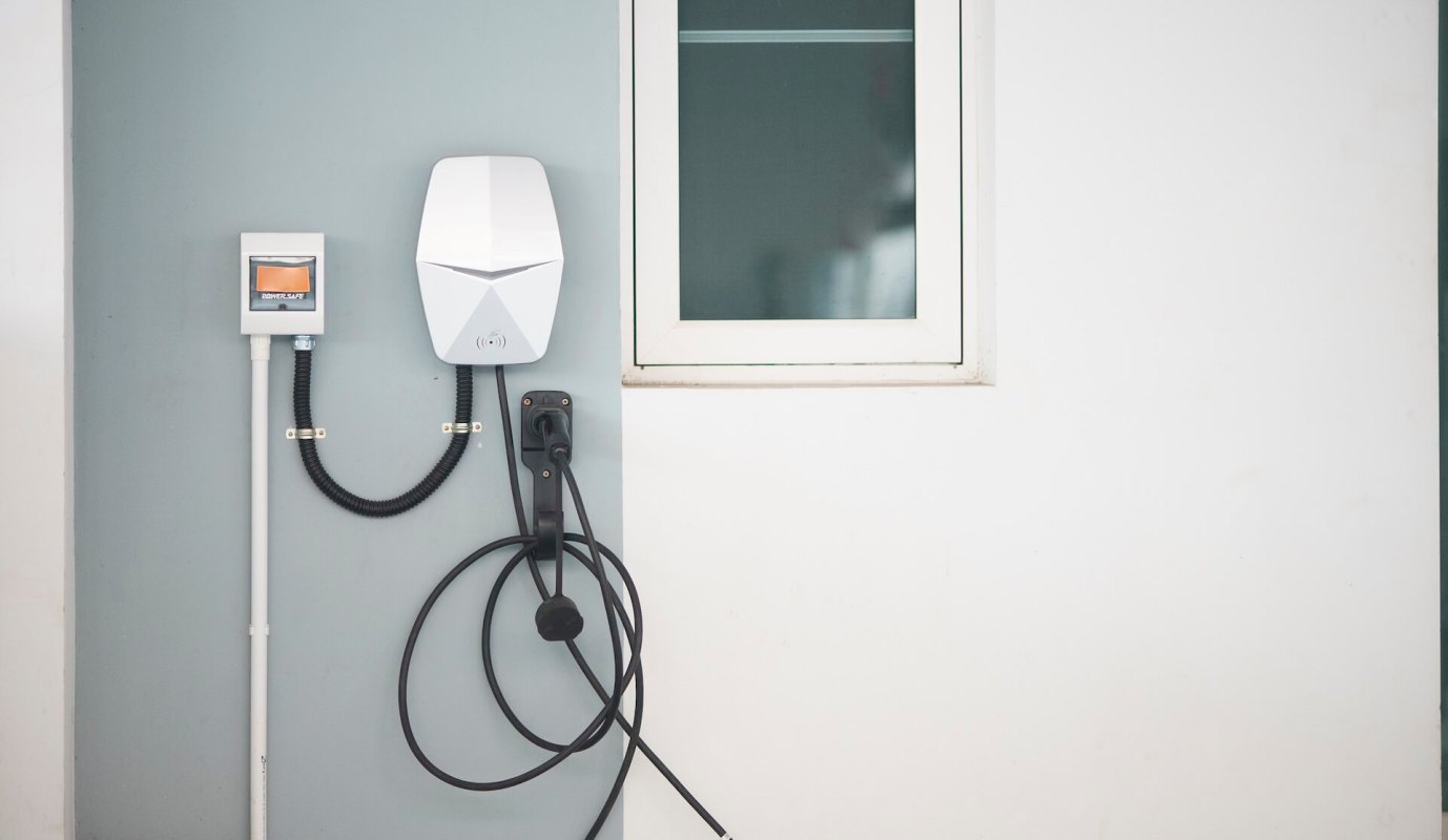 When EV dealerships inform their customers about valuable incentives like this, they help make EV ownership more accessible and affordable.