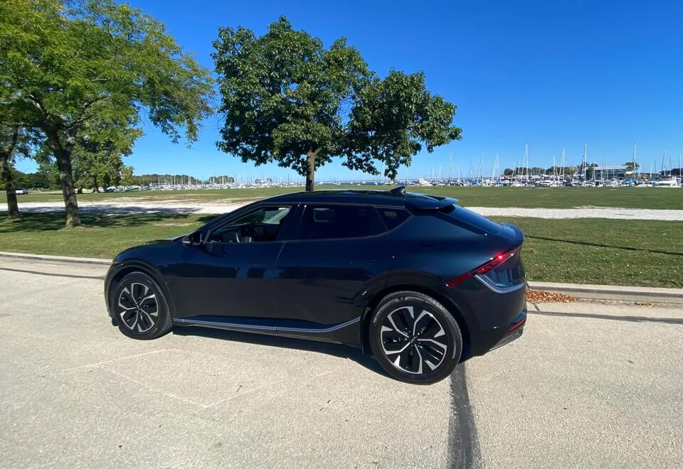 One first-time EV driver on Reddit raved about the Kia EV6: "I test drove the Nissan Ariya, Ionic, and EV6 ... no comparison, this EV6 is beautiful and fun!"