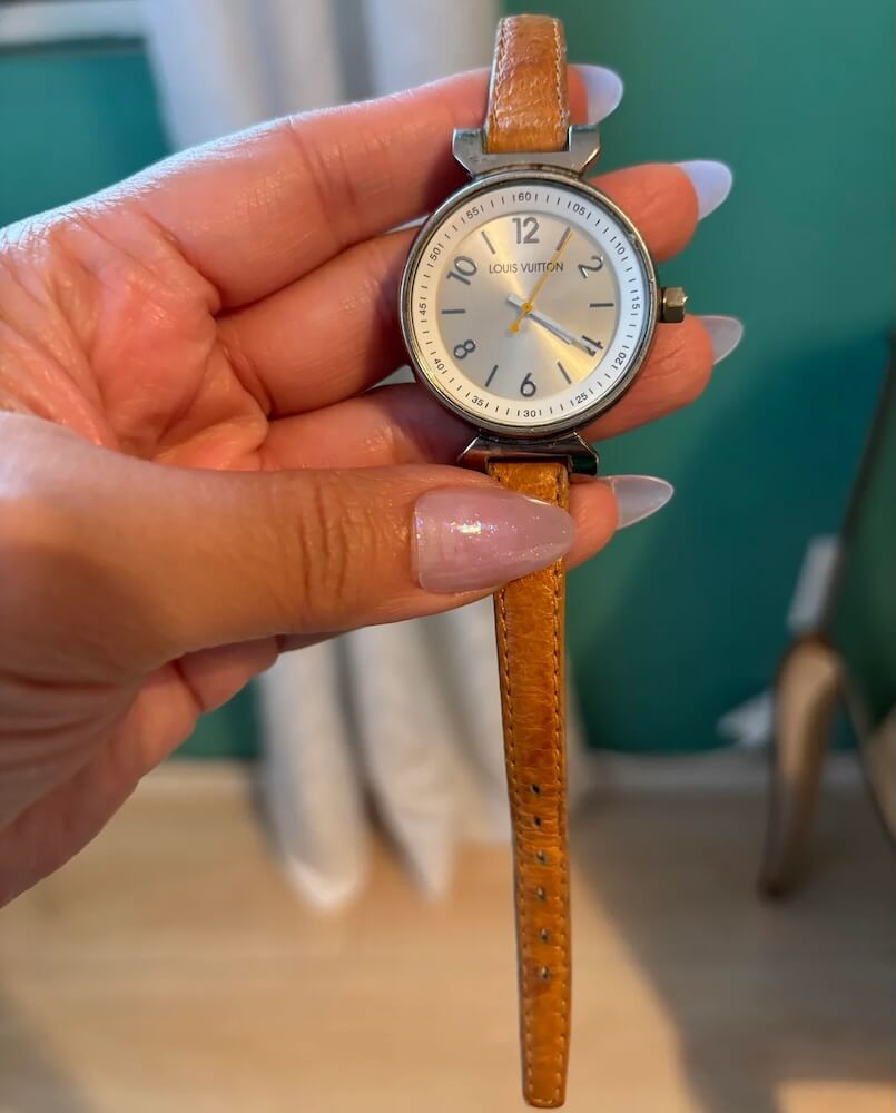 A Redditor shared their thrift store haul, which included a $10 Louis Vuitton watch found in a secondhand bin.