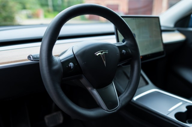 Tesla just got a permit to operate a ride-hailing service in Arizona, marking a big step in the company's push toward more EVs on the road.