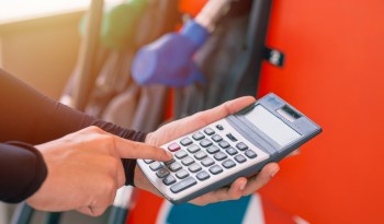 A new electric vehicle calculator by the New York Times shows the total cost of ownership and emissions for EVs and gas-powered cars.