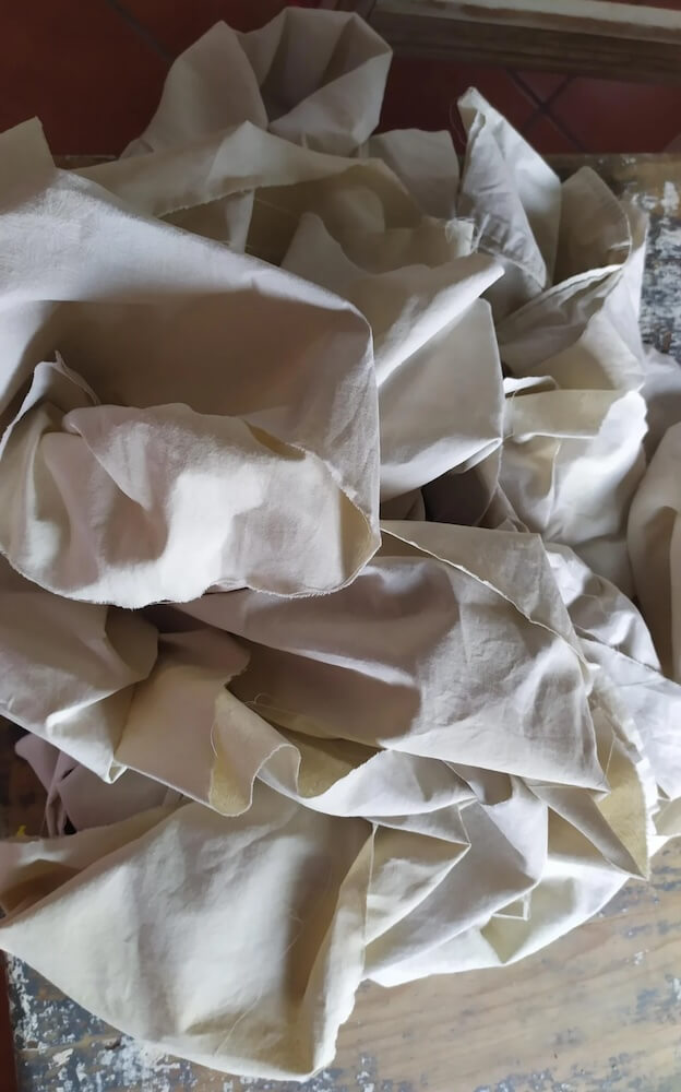 One Redditor shared a clever way to turn an old, torn bedsheet into reusable napkins, as a frugal and eco-friendly hack.