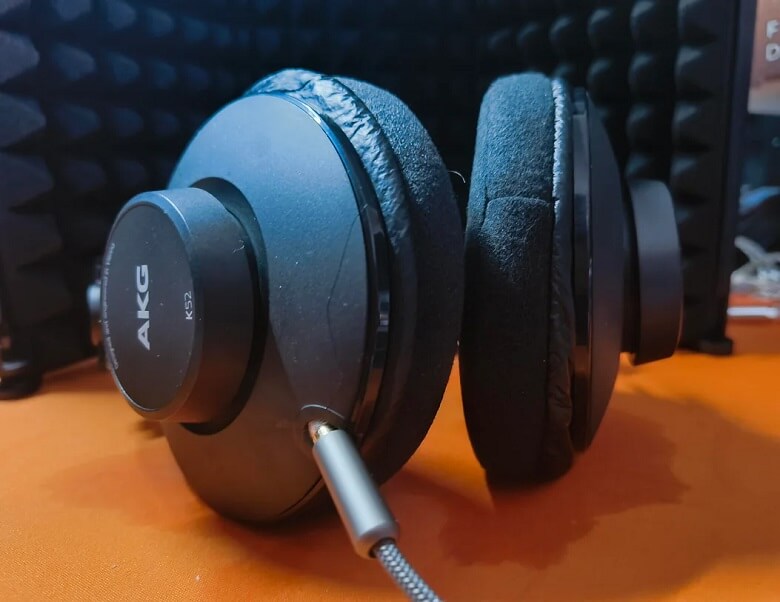 One Redditor's shared post urged fellow electronics consumers to buy used products rather than new ones to reduce e-waste.