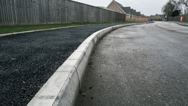 Researchers at the University of Washington have developed a new liquid metal composite material that can be recycled and heal itself.