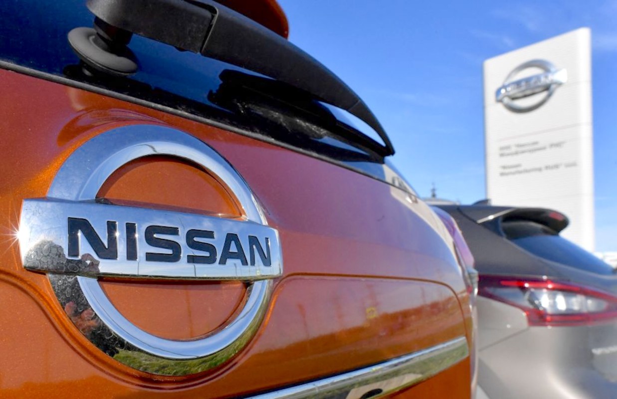 The Nissan Ao-Solar Extender can be used when driving as well as when parked.
