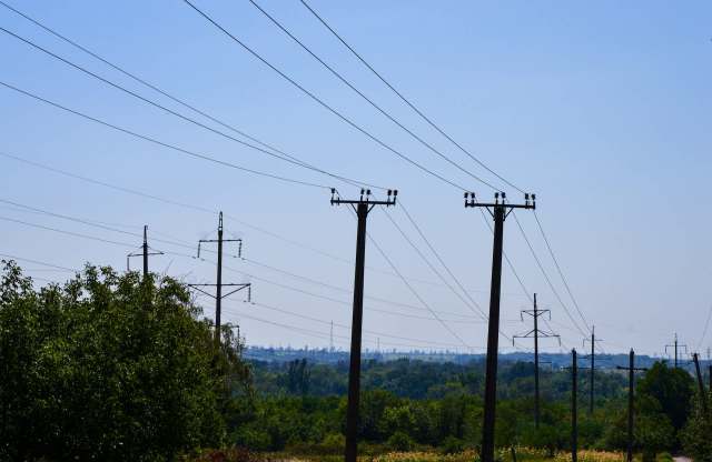 A team of Canadian researchers made a breakthrough that could make it far easier and cheaper to convert pollution into valuable fuels and chemicals.