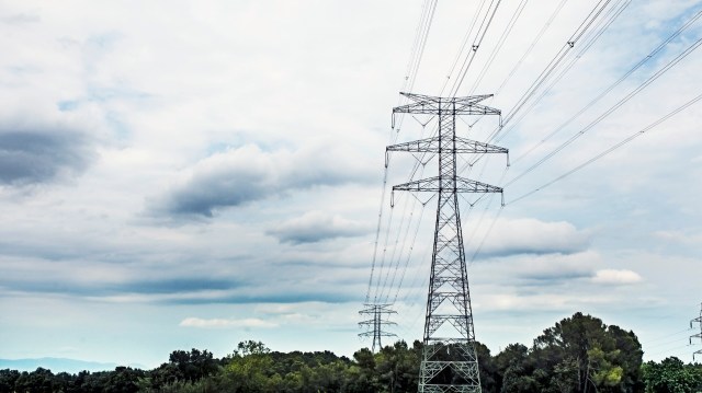 A new report from European grid operator experts found that Spain's grid blackout in April was caused by a large voltage surge.