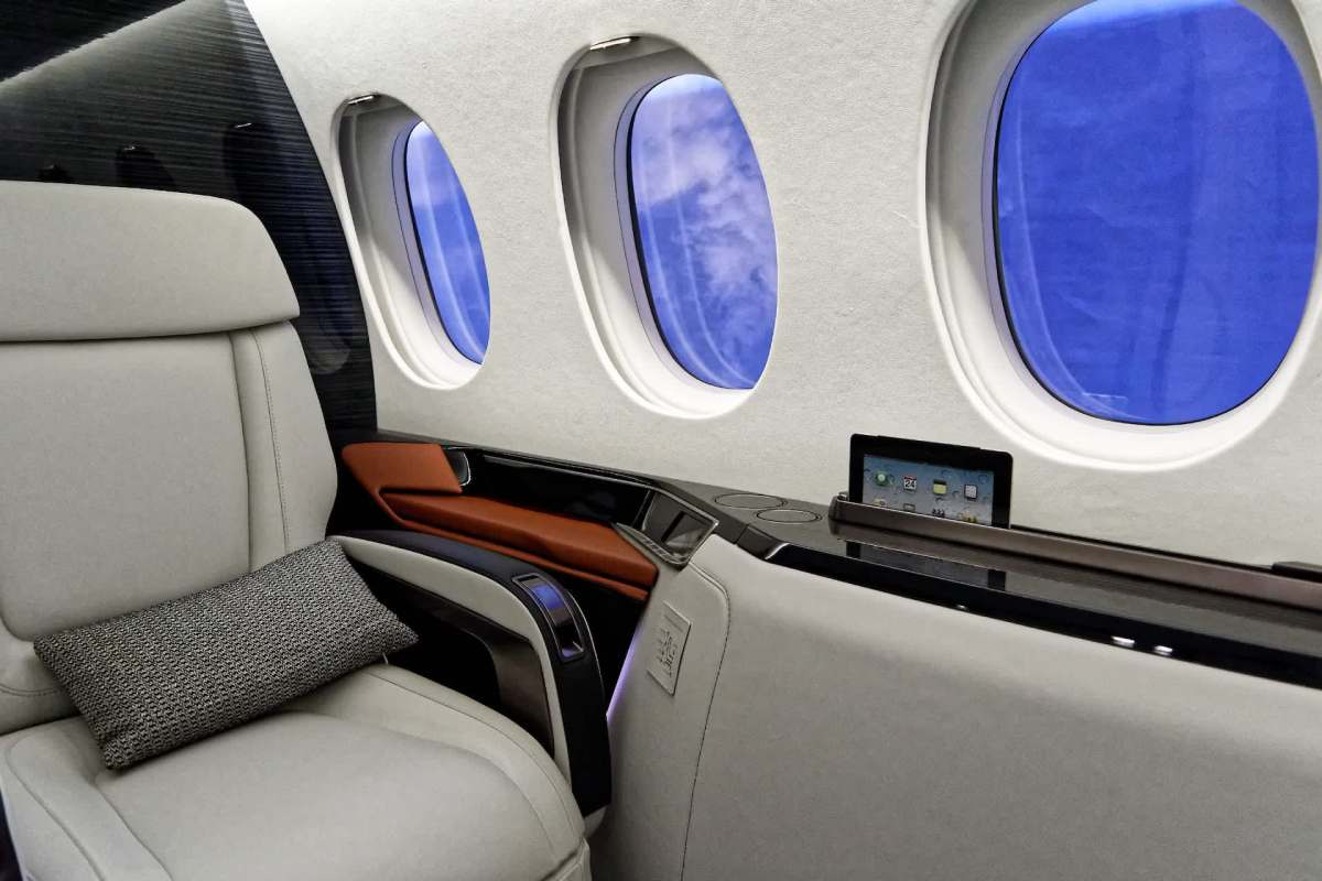 One Business Insider reporter uncovered all of the ridiculously luxurious features of the new Gulfstream G700 private jet.