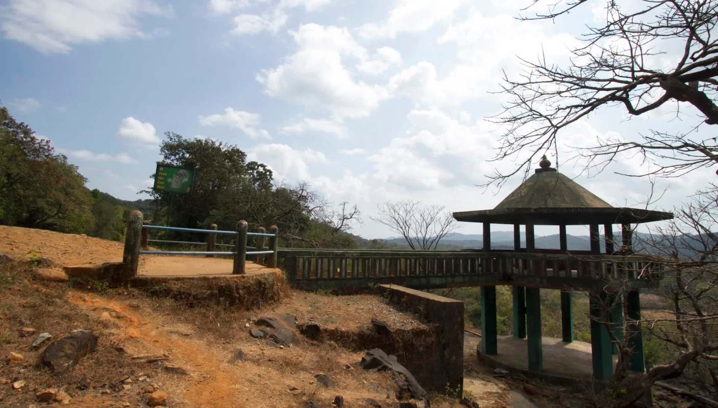 Officials in India are pushing for a project to expand a railway line between Karnataka and Goa.