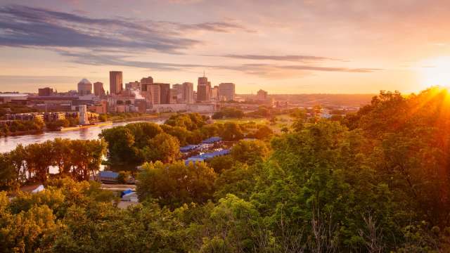 Residents of Minneapolis and St. Paul may have been tempted to reset their calendars back a month over the weekend.