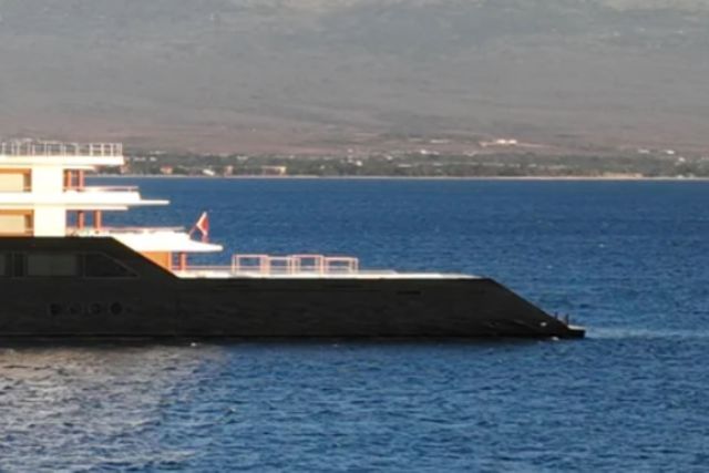 One Maui native took drone photos of a passing megayacht, which they shared on Reddit.