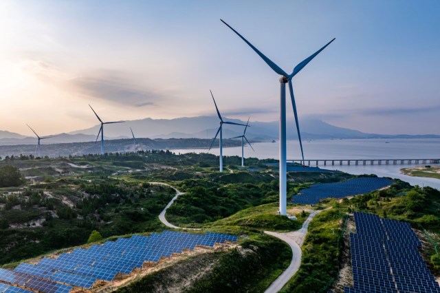 UK researchers found that wind power has delivered more than £100 billion in total savings for consumers since 2010.