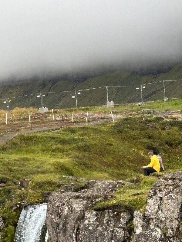 This Reddit user shared an infuriating story about an entitled couple who disregarded 'no drones' signage in an Iceland national park.