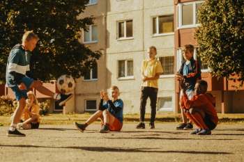 An unfair HOA warning prompted one homeowner to seek help on Reddit.