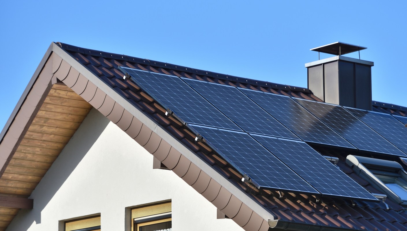 One homeowner may have found something to make solar an even better hack by leasing her panels and eliminating their high upfront costs.