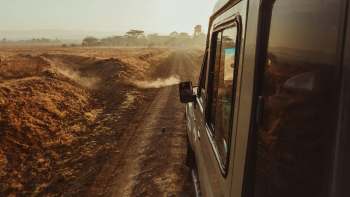 A video of a snow leopard has sparked outrage after revealing the hypocritical nature of wildlife tourism.