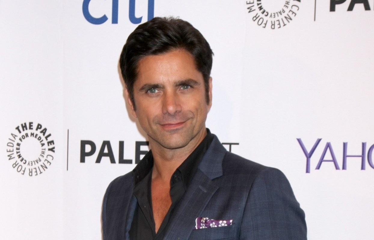 A home previously owned by TV star John Stamos caught the Internet's ire recently, after photos of his garish home went viral.