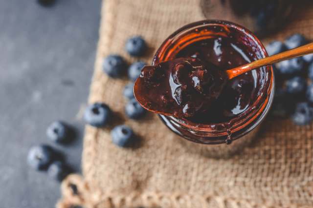 This TikTok showed how to make a summer berry latte using an old jar.