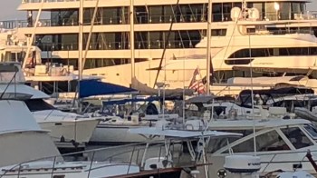 One Redditor was not pleased when a superyacht parked in their harbor.