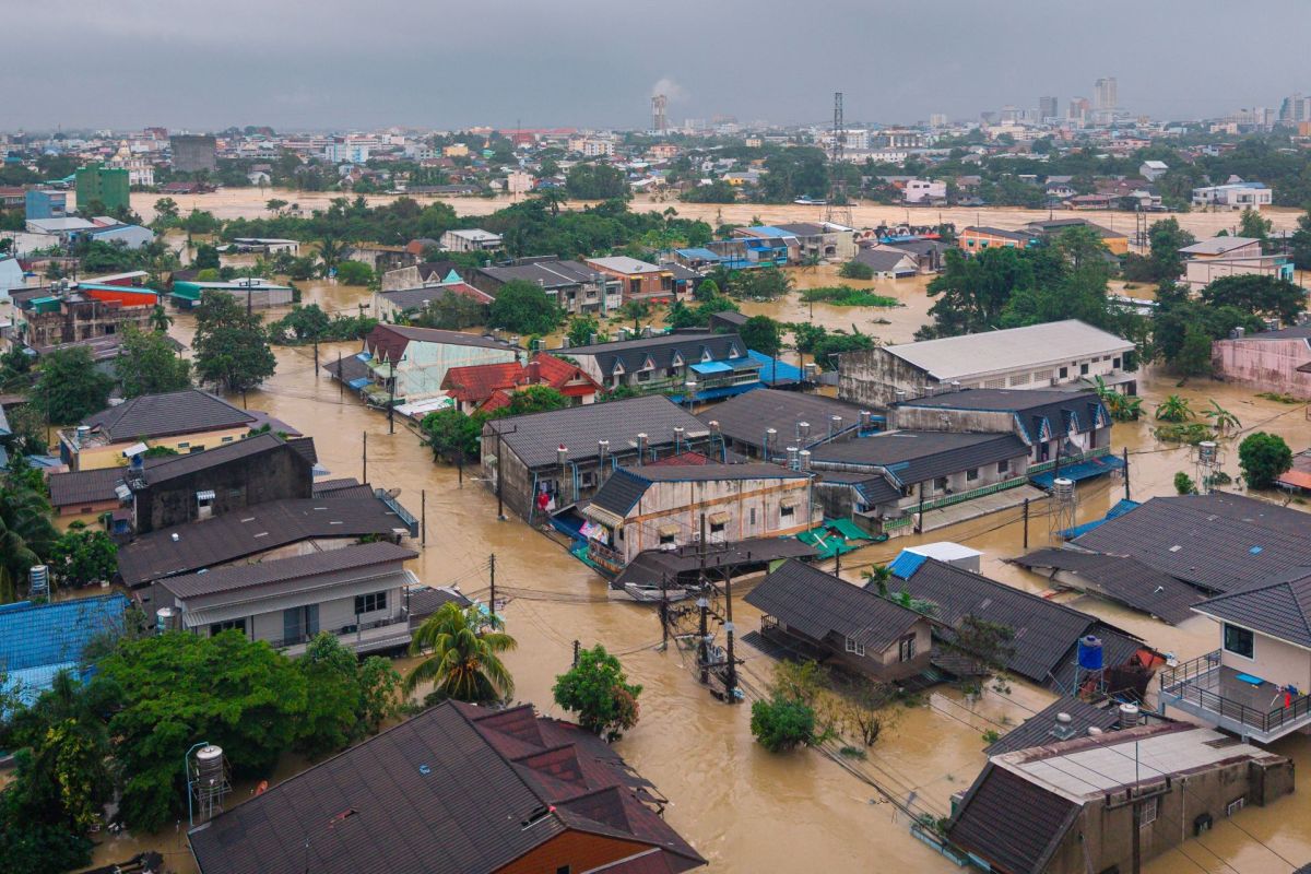 Months of heavy rain have caused severe flooding in southern Thailand, leading to a state of emergency and nearly 1 million homes affected.