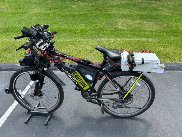 One Reddit user's four-year project to customize their e-bike resulted in an eye-catching machine loaded with unusual features.