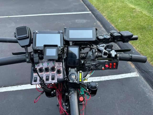 One Reddit user's four-year project to customize their e-bike resulted in an eye-catching machine loaded with unusual features.