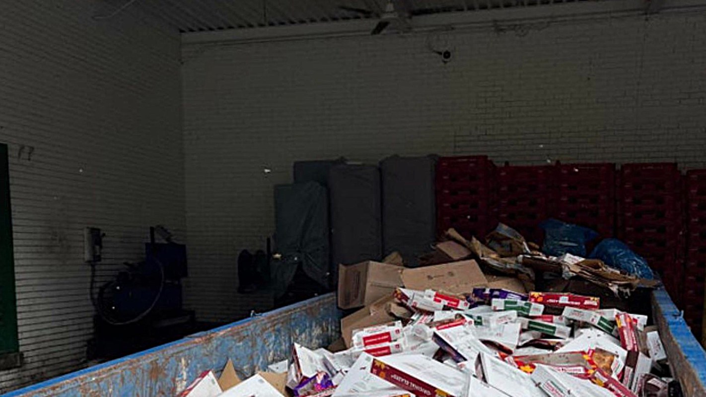 A Reddit post claimed that U.S. companies receive a bigger tax write-off for binning food than donating it, frustrating many over food waste.