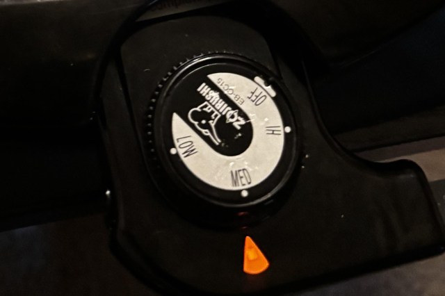 One Redditor shared a photo of the Zojirushi smokeless grill they'd bought for $10, leaving fellow secondhand shoppers stunned.