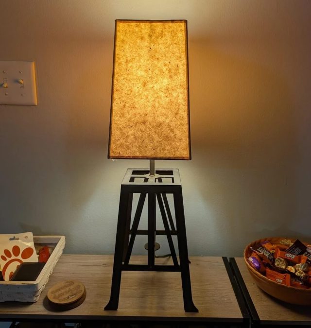 Researchers at the University of Washington have developed a new liquid metal composite material that can be recycled and heal itself.