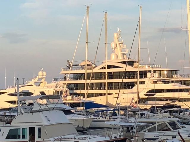 One Redditor was not pleased when a superyacht parked in their harbor.