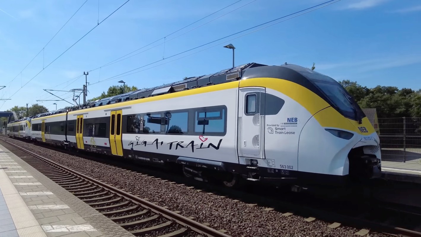 Tesla launched the world's first all-electric 'Giga Train' in Germany last year, exciting the public and drawing attention to battery-powered trains.