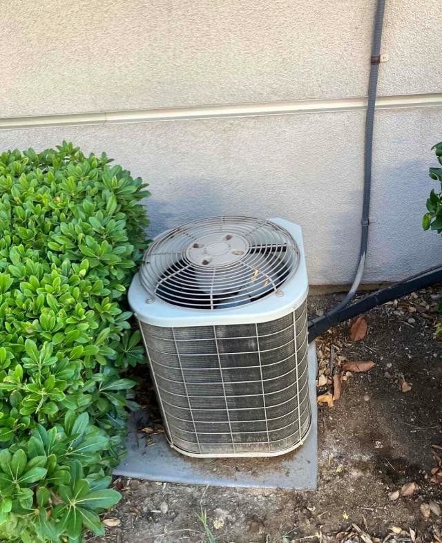 After a routine AC maintenance call, one homeowner was floored by a $20,000 bill and sparked a heated debate on Reddit.